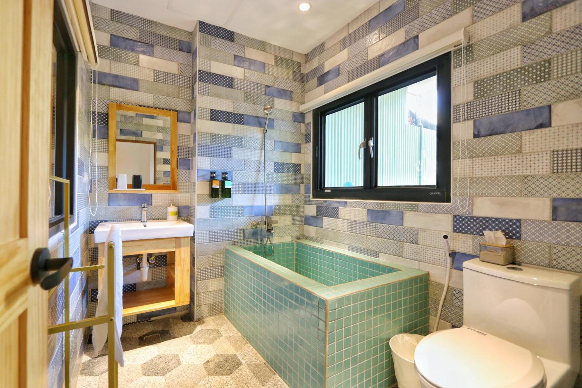 E-Ping Castle Hotel Nanwan Zewnętrze zdjęcie